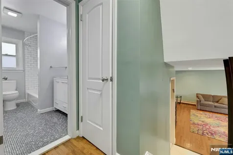 379 Wildrose Avenue Bergenfield NJ 07621