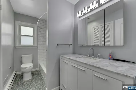 379 Wildrose Avenue Bergenfield NJ 07621