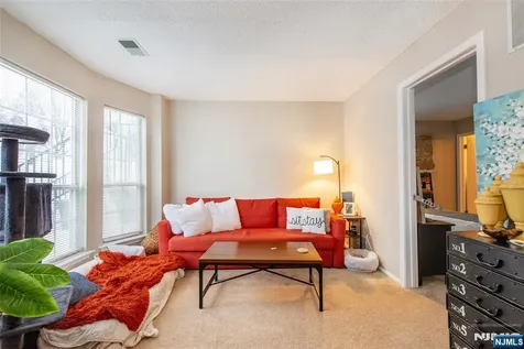 1206 Sycamore Lane Mahwah NJ 07430