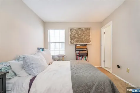 1206 Sycamore Lane Mahwah NJ 07430