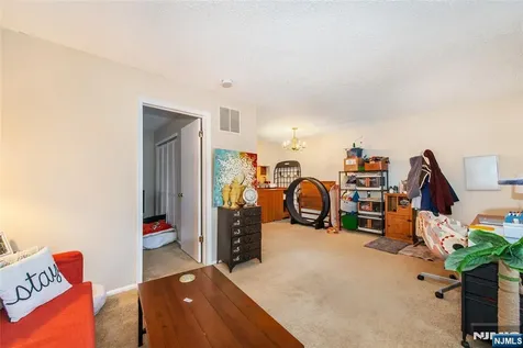 1206 Sycamore Lane Mahwah NJ 07430