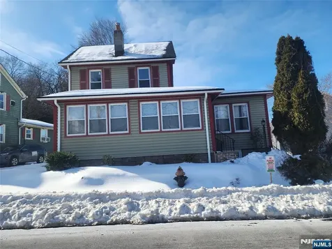 7 Lindsley Road Little Falls NJ 07424