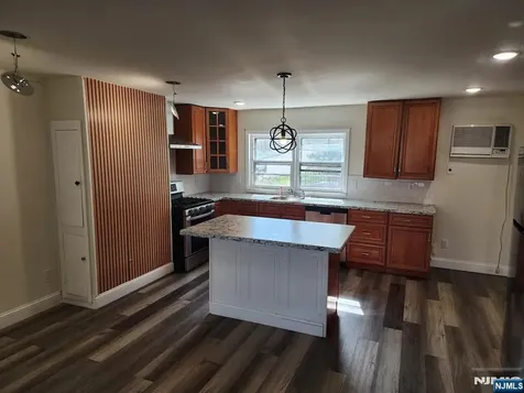 7 Lindsley Road Little Falls NJ 07424