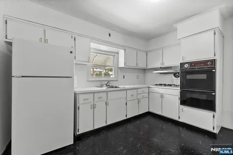 316-318 Maitland Avenue Paterson NJ 07502