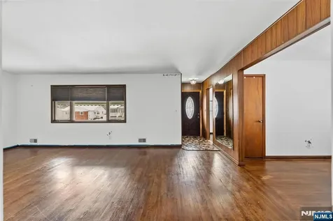 316-318 Maitland Avenue Paterson NJ 07502