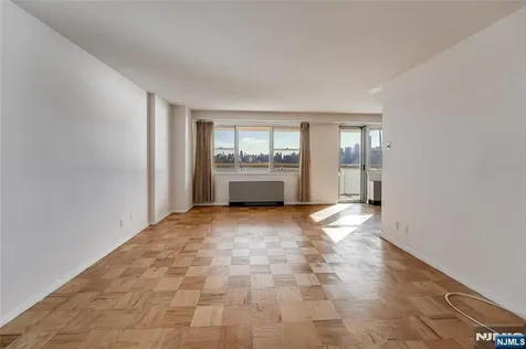 6600 Boulevard East West New York NJ 07093