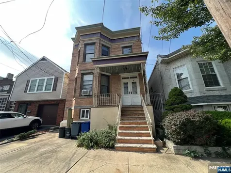 329 Centre Avenue Secaucus NJ 07094