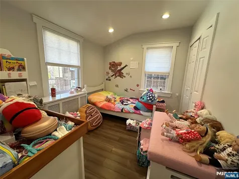 361 Slocum Way Fort Lee NJ 07024