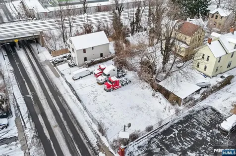 27 Oakwood Avenue Orange NJ 07050