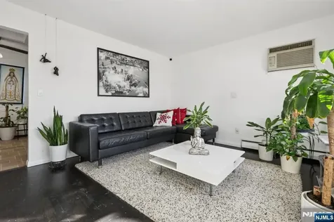 89 Anderson Avenue Wallington NJ 07057