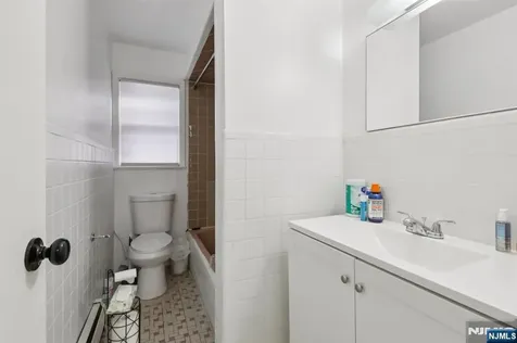 89 Anderson Avenue Wallington NJ 07057