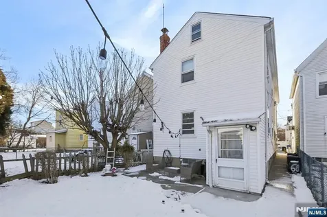 89 Anderson Avenue Wallington NJ 07057