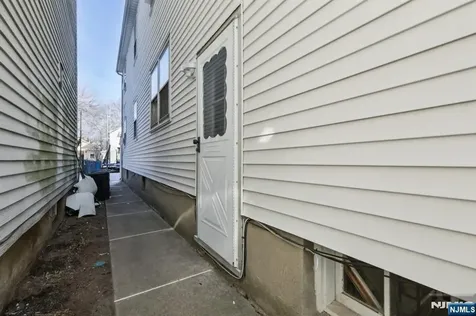 89 Anderson Avenue Wallington NJ 07057