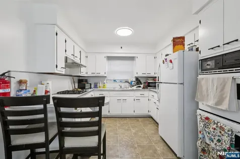 89 Anderson Avenue Wallington NJ 07057