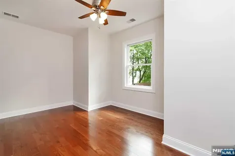 169 Passaic Street Hackensack NJ 07601