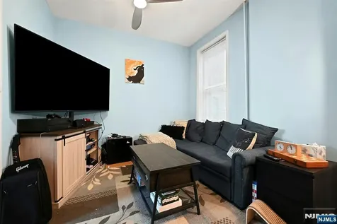 21 66th Street West New York NJ 07093