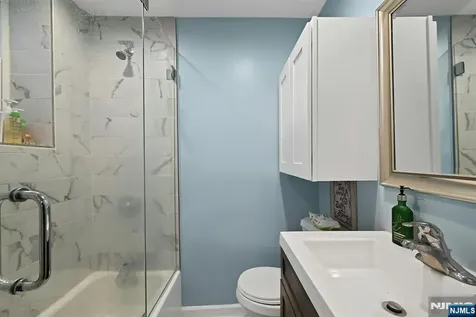 21 66th Street West New York NJ 07093