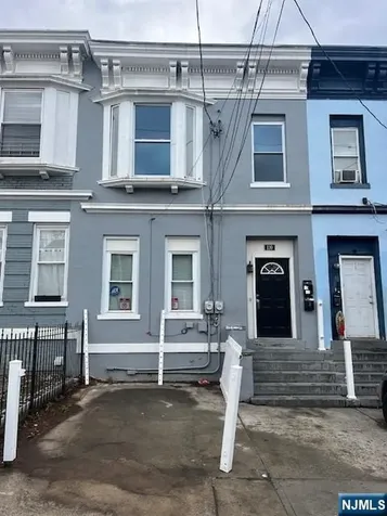 110 Peabody Place Newark NJ 07104