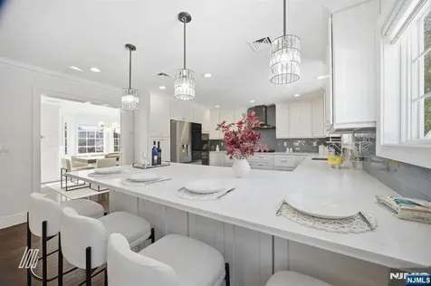 39 Drury Lane Demarest NJ 07627