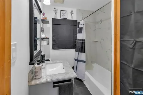20 Center Street Butler Borough NJ 07405