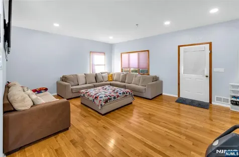 20 Center Street Butler Borough NJ 07405