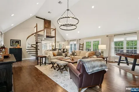 1015 High Mountain Road Franklin Lakes NJ 07417