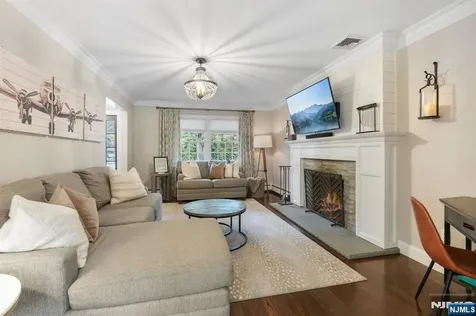 1015 High Mountain Road Franklin Lakes NJ 07417