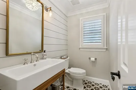 1015 High Mountain Road Franklin Lakes NJ 07417