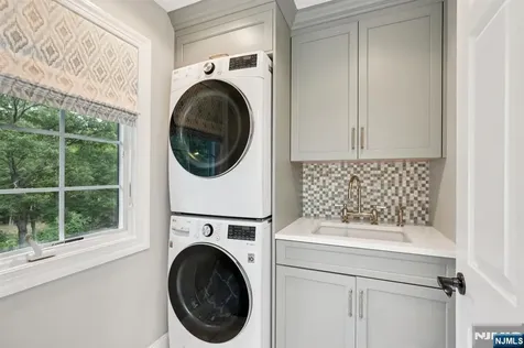 1015 High Mountain Road Franklin Lakes NJ 07417