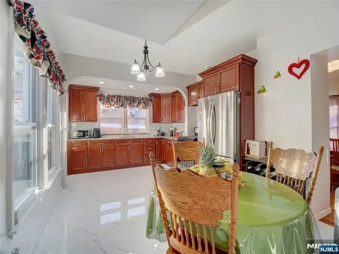24 White Terrace Newark NJ 07108