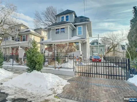 24 White Terrace Newark NJ 07108