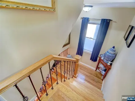 24 White Terrace Newark NJ 07108
