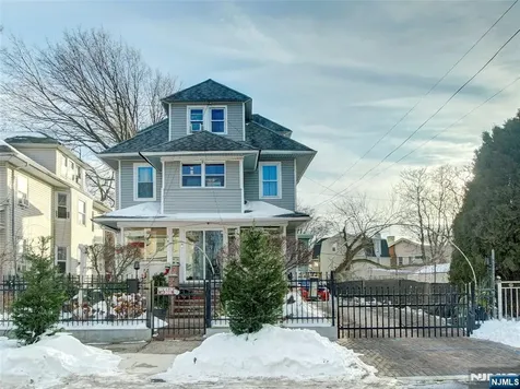 24 White Terrace Newark NJ 07108