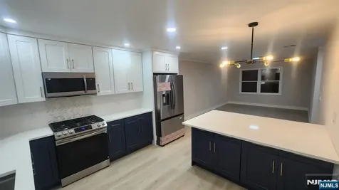 731 Lake Avenue Lyndhurst NJ 07071