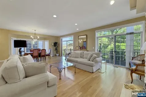 153 Ashley Place Park Ridge NJ 07656