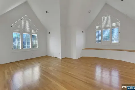 153 Ashley Place Park Ridge NJ 07656
