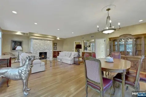 153 Ashley Place Park Ridge NJ 07656