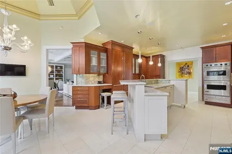 66 Hoover Drive Cresskill NJ 07626