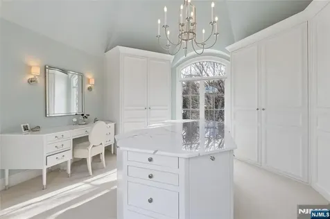66 Hoover Drive Cresskill NJ 07626