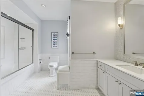 66 Hoover Drive Cresskill NJ 07626