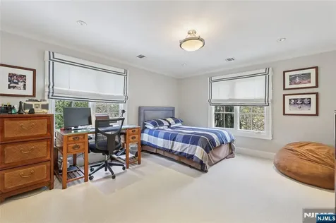 66 Hoover Drive Cresskill NJ 07626