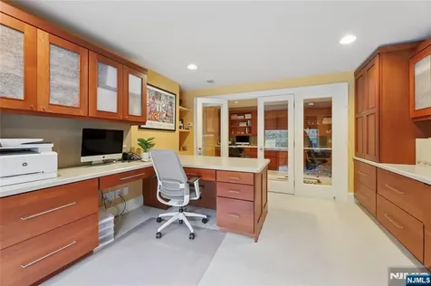 66 Hoover Drive Cresskill NJ 07626