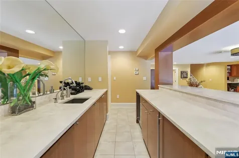 66 Hoover Drive Cresskill NJ 07626