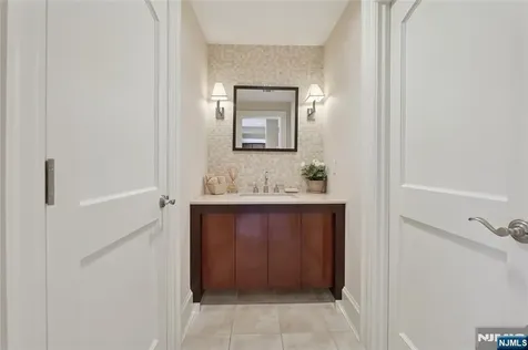 66 Hoover Drive Cresskill NJ 07626