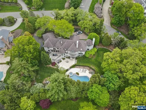 66 Hoover Drive Cresskill NJ 07626
