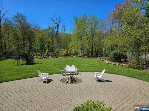 285 Chestnut Ridge Road Woodcliff Lake NJ 07677