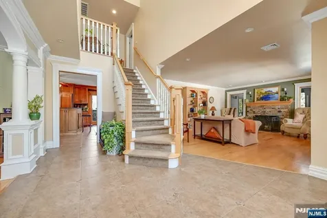 285 Chestnut Ridge Road Woodcliff Lake NJ 07677