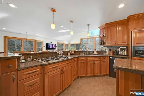 285 Chestnut Ridge Road Woodcliff Lake NJ 07677