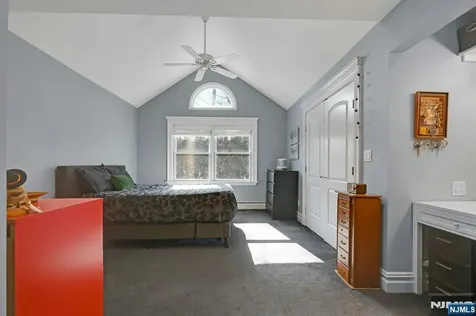 285 Chestnut Ridge Road Woodcliff Lake NJ 07677