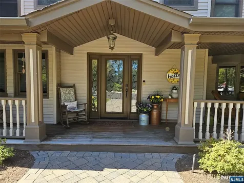 285 Chestnut Ridge Road Woodcliff Lake NJ 07677